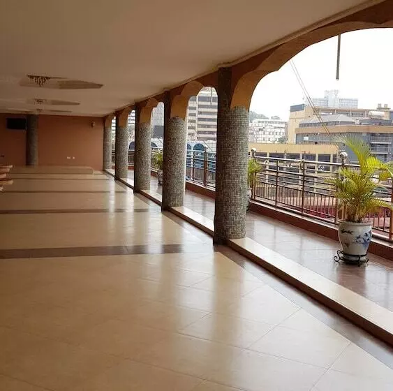 Fotos del hotel Biraj International Hotel:  13