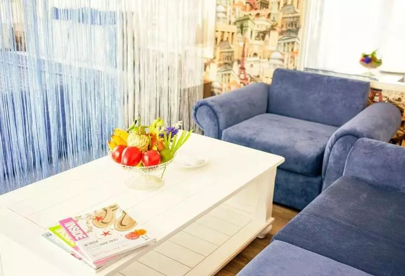 Fotos del hotel Golden Crown:  19