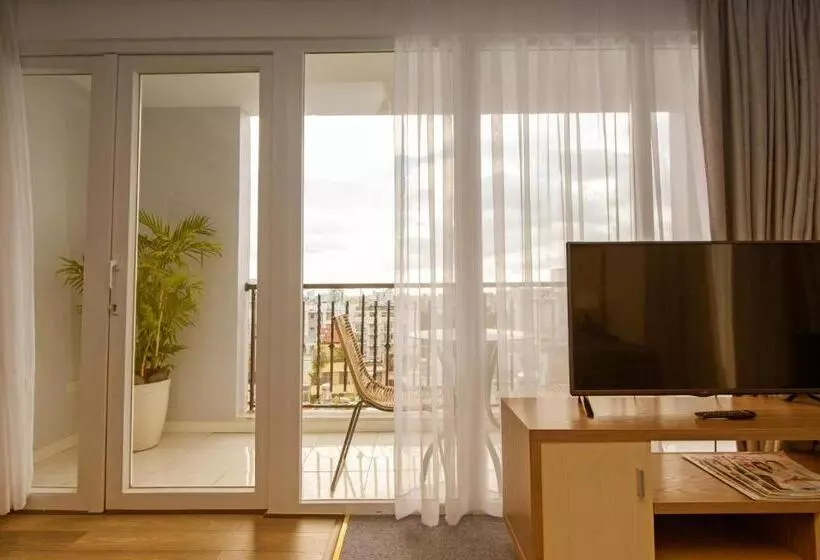 Fotos del hotel Golden Crown:  21