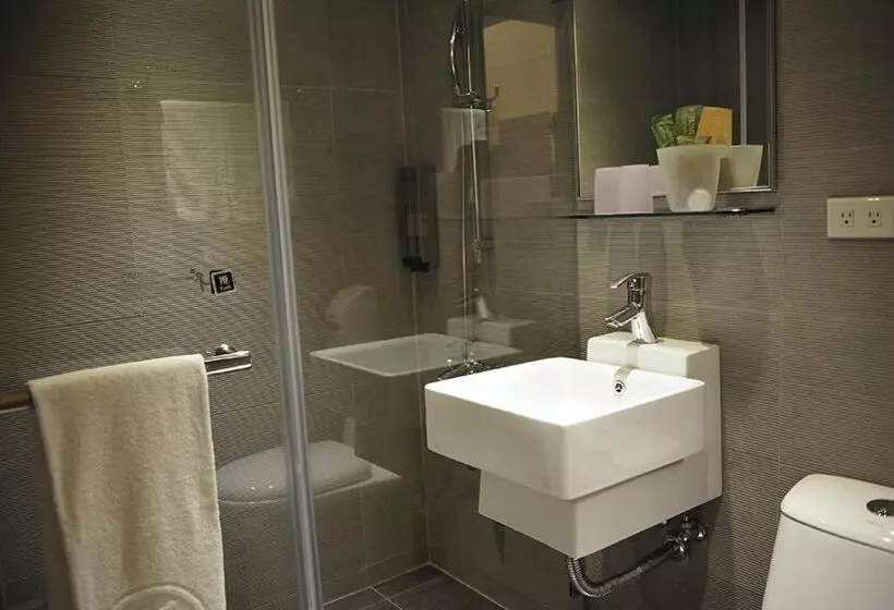 Fotos del hotel The Riverside Hotel International:  10