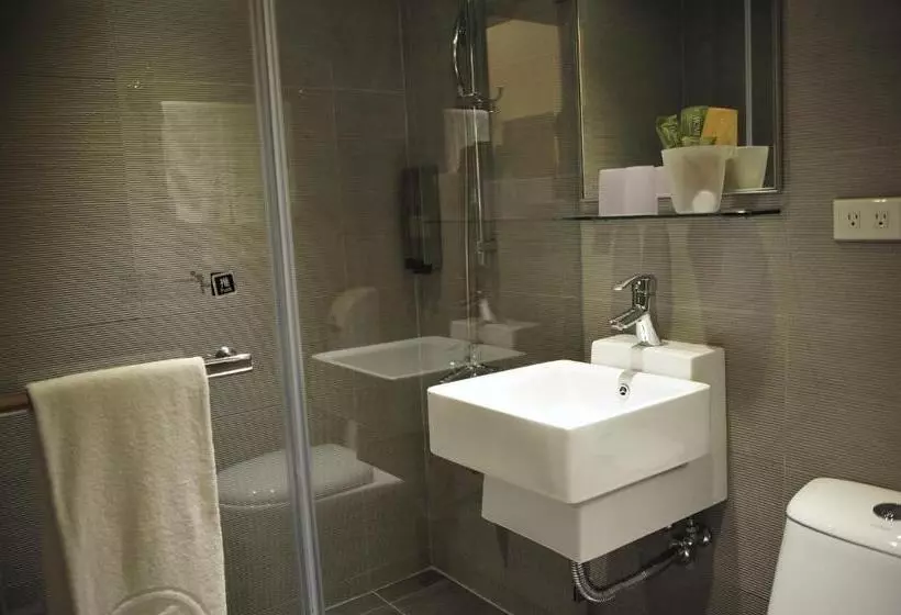 Fotos del hotel The Riverside Hotel International:  13