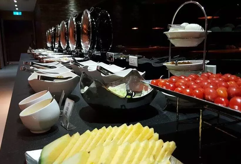 Fotos del hotel The Riverside Hotel International:  15