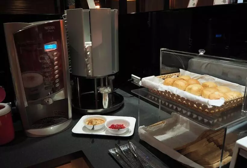 Fotos del hotel The Riverside Hotel International:  9