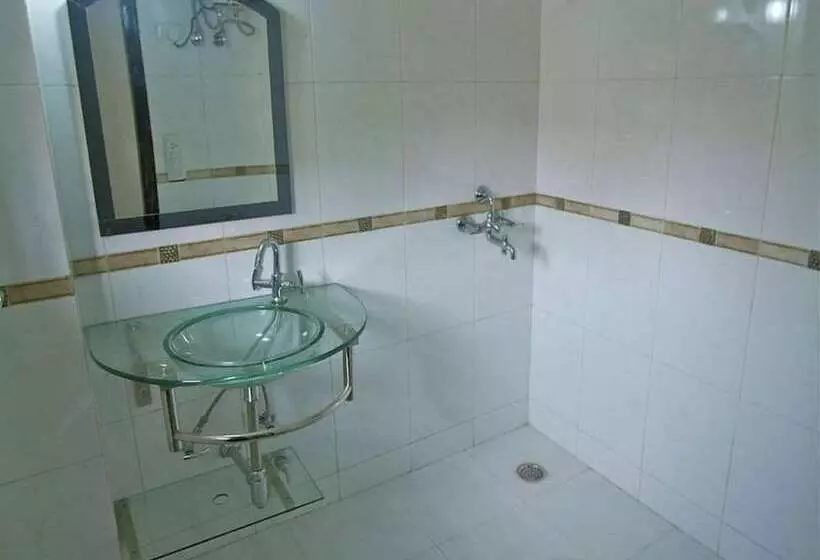 Fotos del hotel Vm Residency:  11