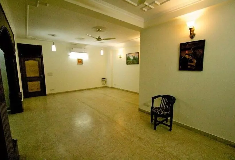 Fotos del hotel Vm Residency:  2