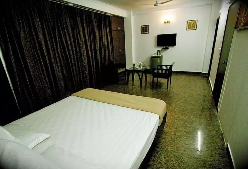 Fotos del hotel Vm Residency:  22