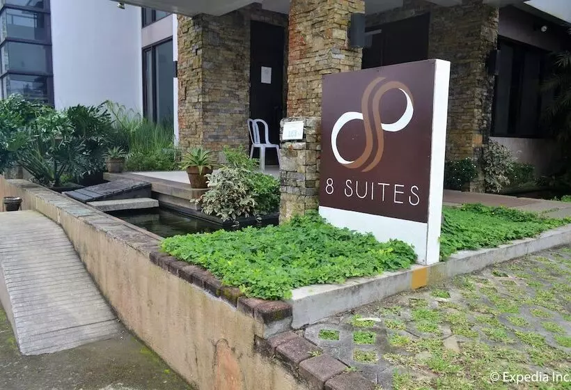 Fotos del hotel 8 Suites By Fat Jimmy's:  1