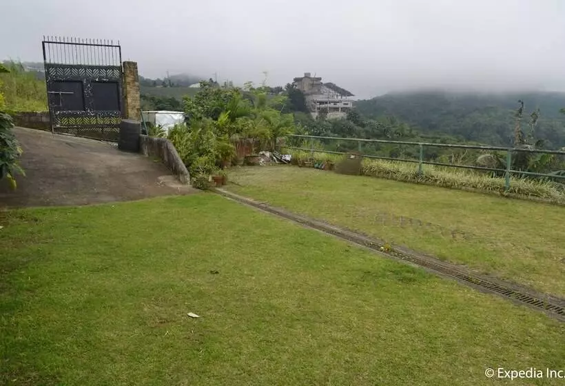 Fotos del hotel 8 Suites By Fat Jimmy's:  15