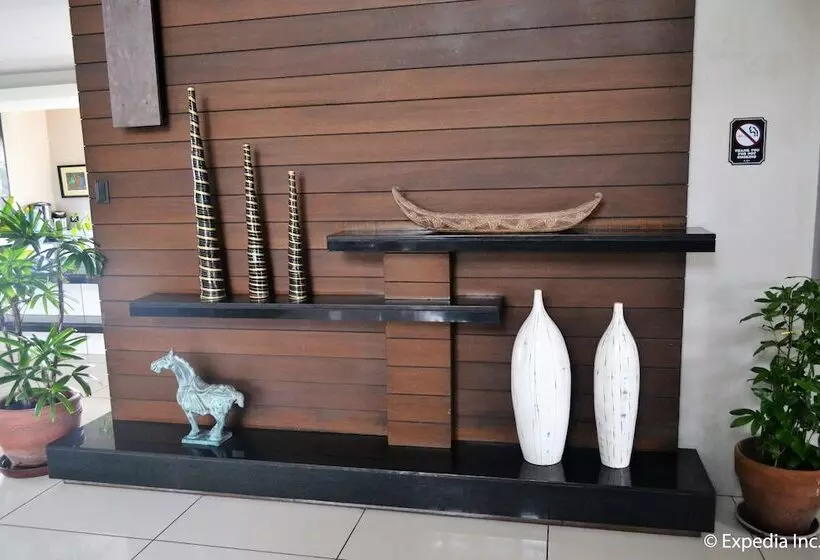 Fotos del hotel 8 Suites By Fat Jimmy's:  14