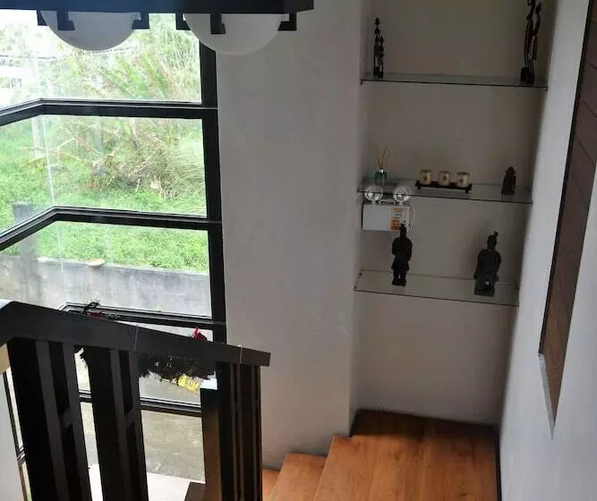 Fotos del hotel 8 Suites By Fat Jimmy's:  17