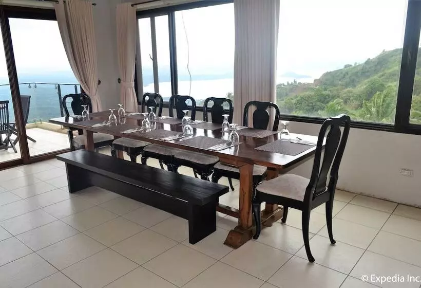 Fotos del hotel 8 Suites By Fat Jimmy's:  18