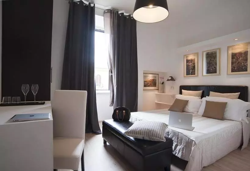 Fotos del hotel Guest House Iulia:  16