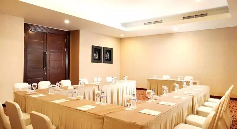 Fotos del hotel Santika Premiere Gubeng Surabaya:  11