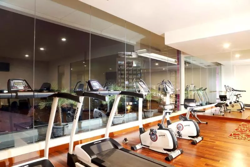 Fotos del hotel Santika Premiere Gubeng Surabaya:  5