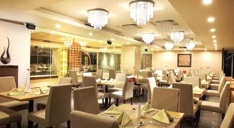 Fotos del hotel Santika Premiere Gubeng Surabaya:  6