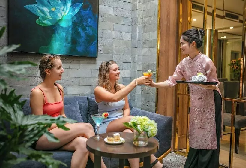 Fotos del hotel Golden Sun Suites:  5