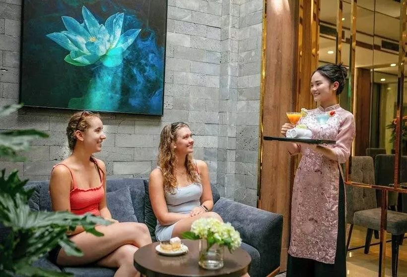 Fotos del hotel Golden Sun Suites:  3