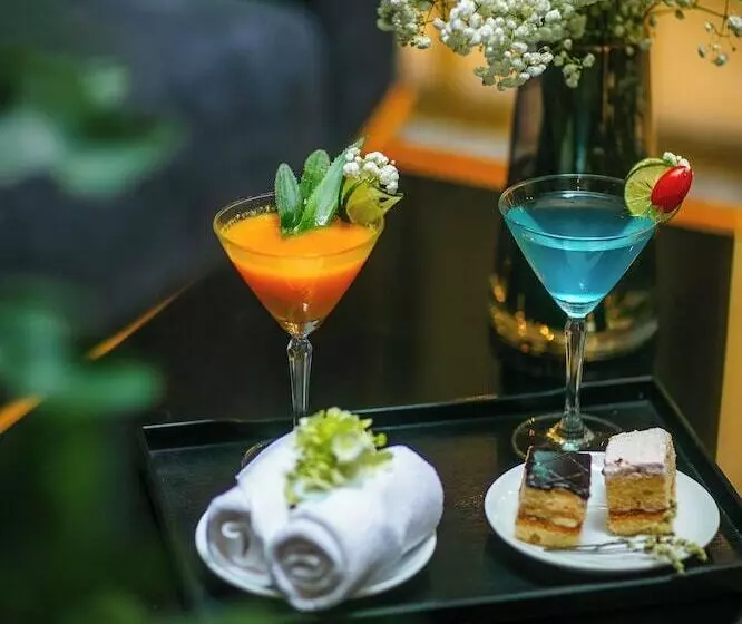 Fotos del hotel Golden Sun Suites:  4