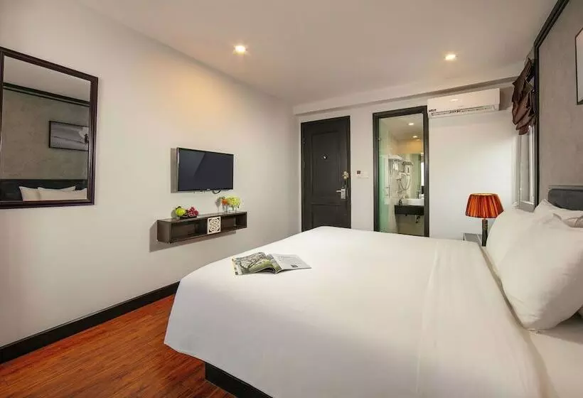 Fotos del hotel Golden Sun Suites:  8