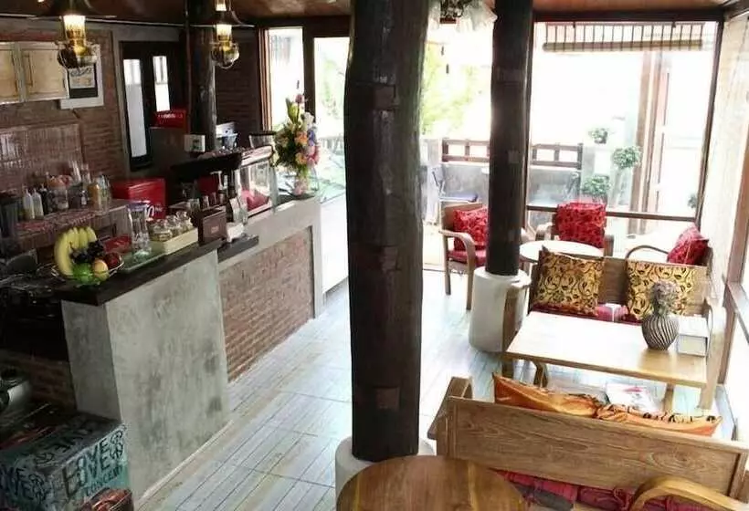 Fotos del hotel Pj House:  9