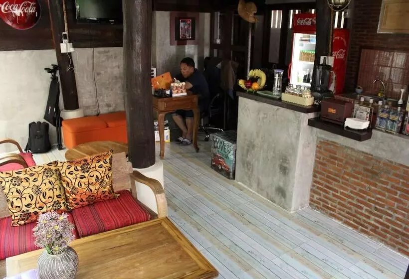 Fotos del hotel Pj House:  3