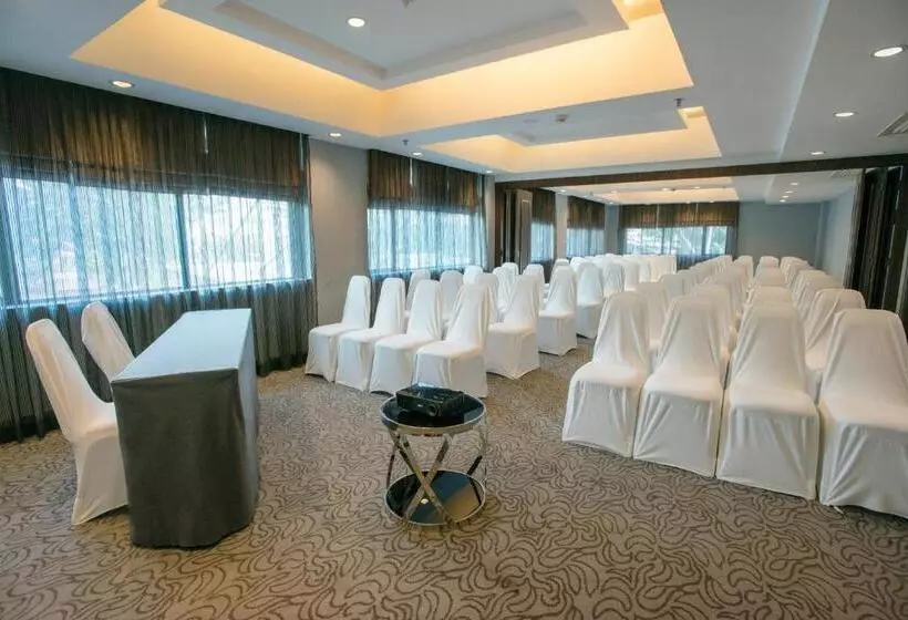 Fotos del hotel Dreamtel Kota Kinabalu:  7