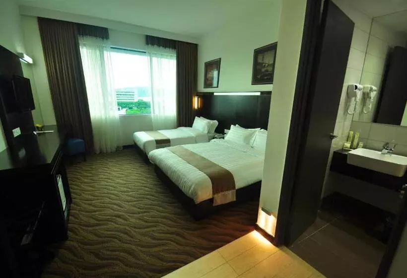 Fotos del hotel Dreamtel Kota Kinabalu:  2