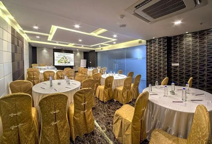 Fotos del hotel The Fern Residency Kolkata:  20