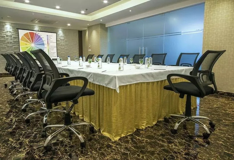 Fotos del hotel The Fern Residency Kolkata:  15