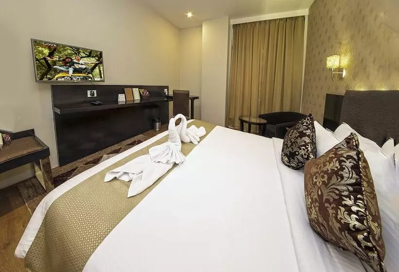 Fotos del hotel The Fern Residency Kolkata:  19