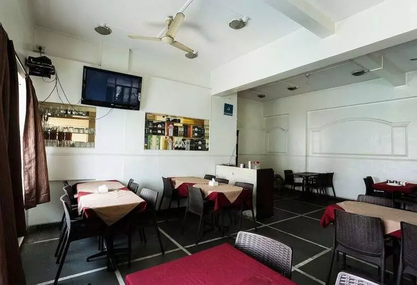 Fotos del hotel Hmr Royal Inn:  8