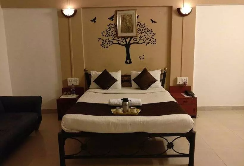 Fotos del hotel Hmr Royal Inn:  12