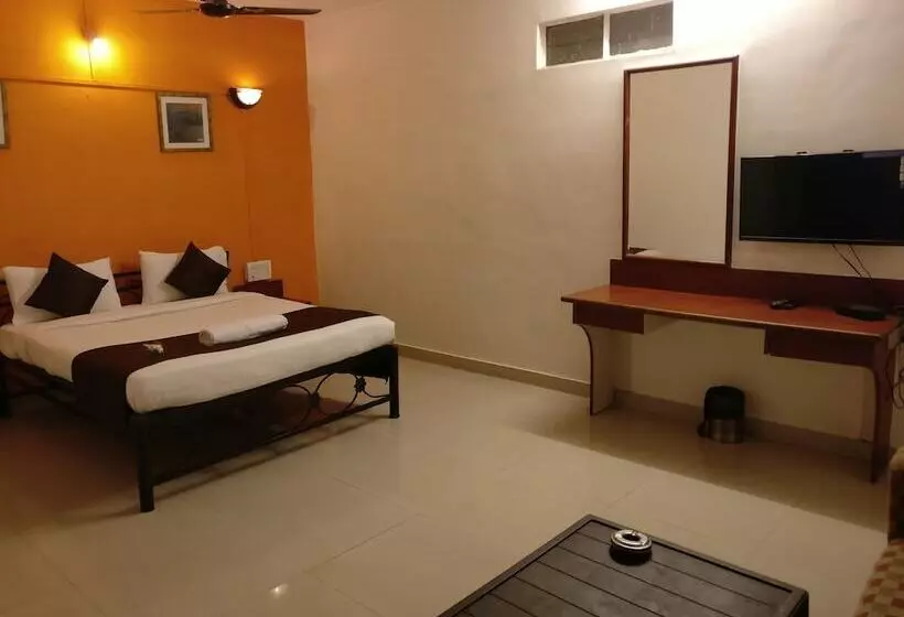 Fotos del hotel Hmr Royal Inn:  2