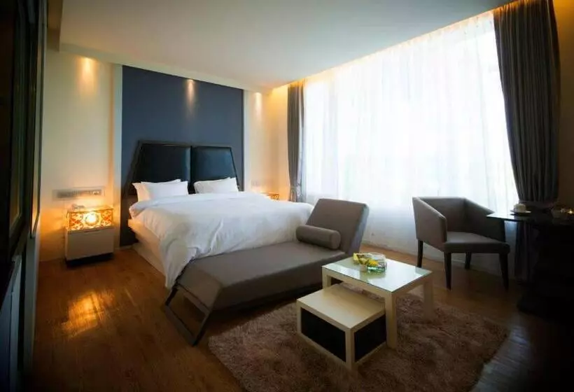 Fotos del hotel The Beverly Hills:  2