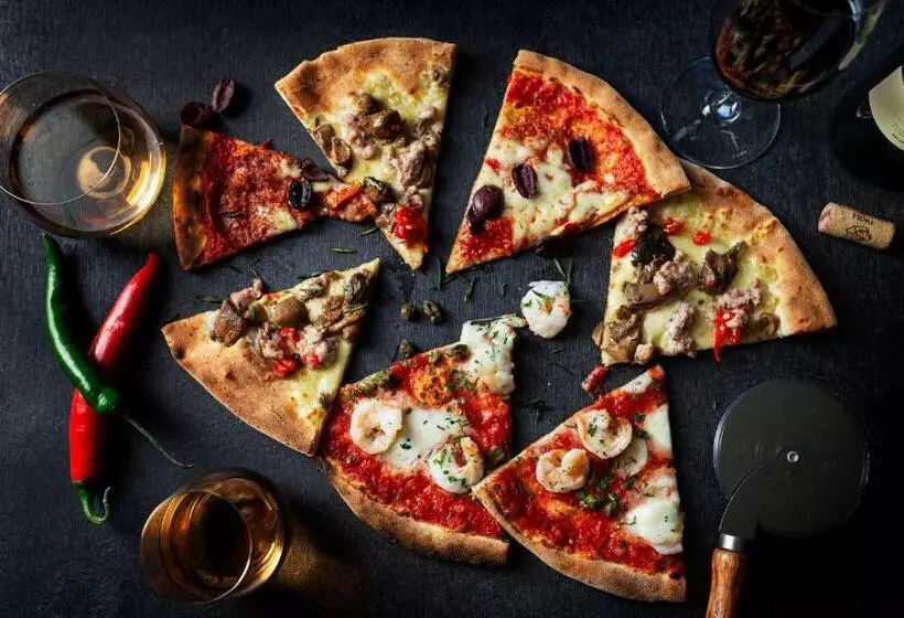 Fotos del hotel East Hotel And Apartments:  3