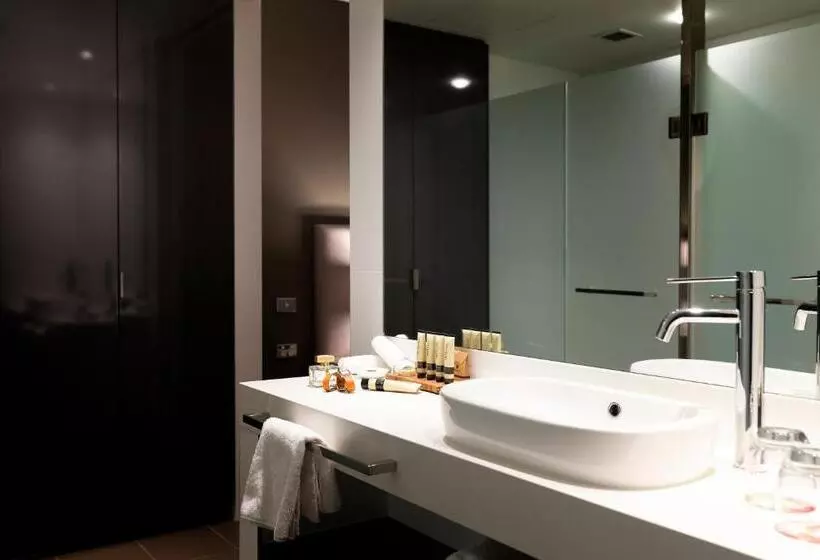 Fotos del hotel East Hotel And Apartments:  22