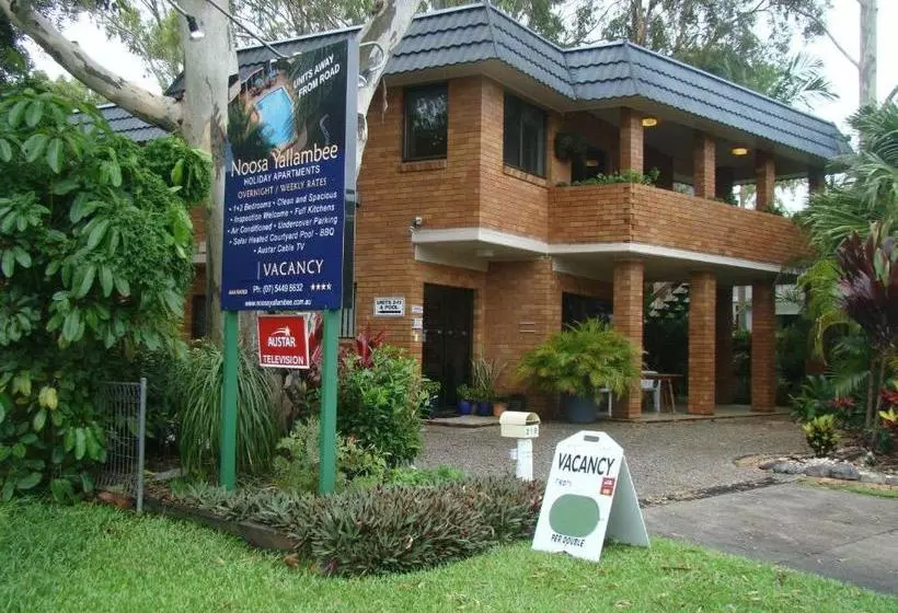 Fotos del hotel Noosa Yallambee Holiday Apartments:  11