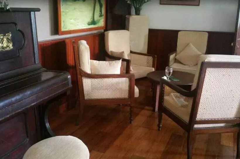 Nuwara Eliya Golf Club