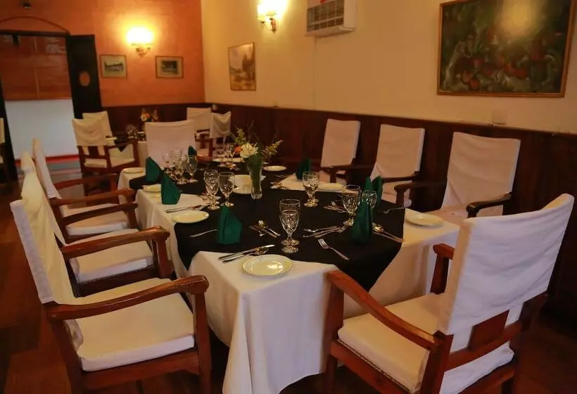 Fotos del hotel Nuwara Eliya Golf Club:  11