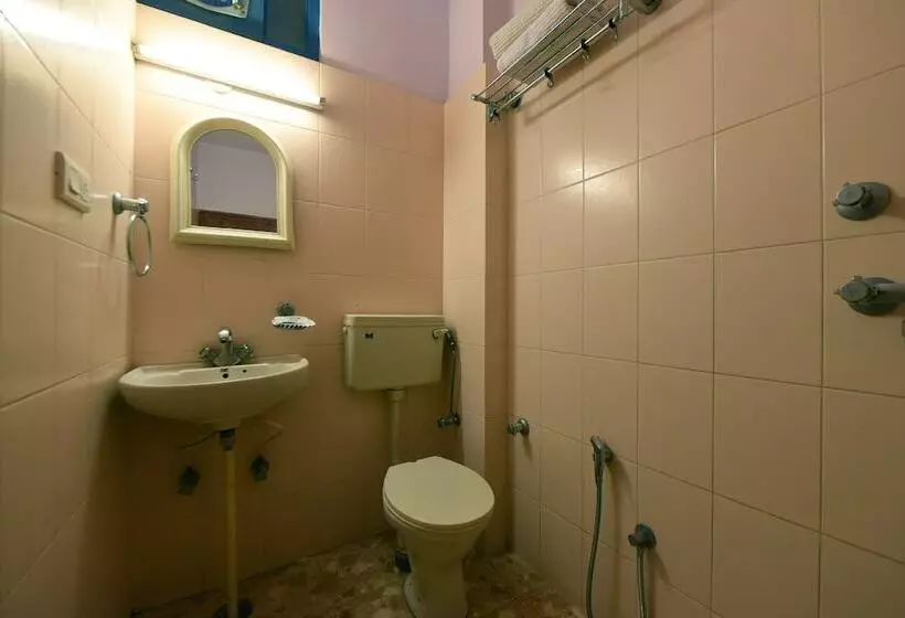 Fotos del hotel Collection O 2249  Blue Bird:  3