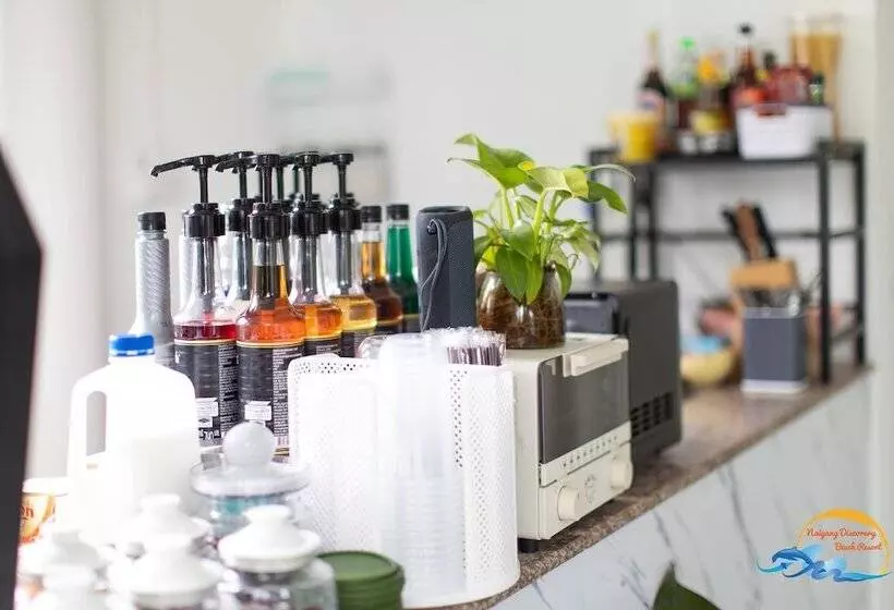 Fotos del hotel Naiyang Discovery Beach Resort:  2