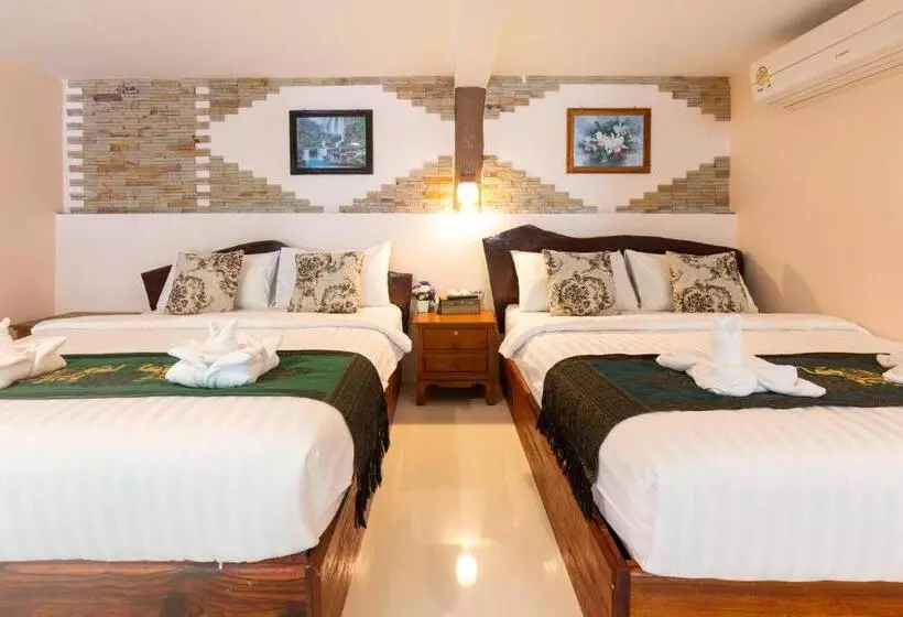 Fotos del hotel Naiyang Discovery Beach Resort:  10