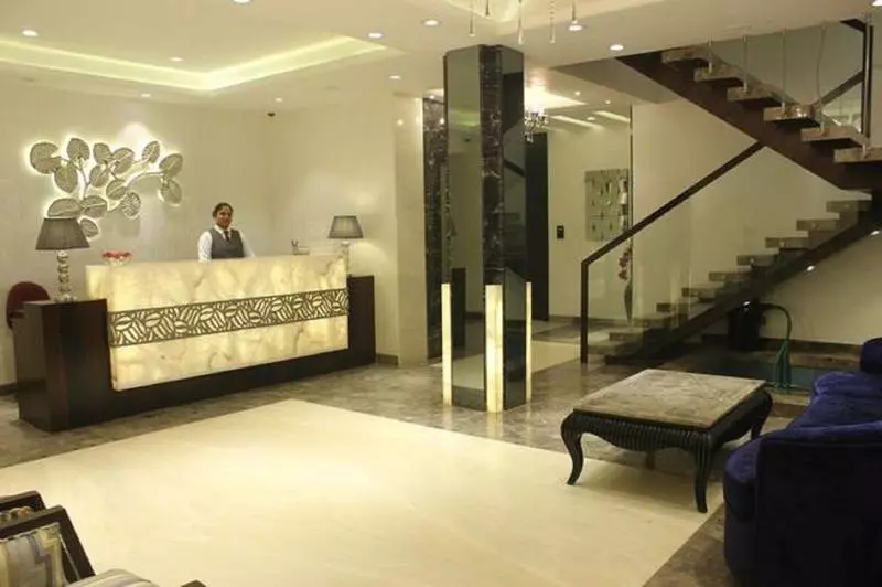 Fotos del hotel Edition O 30034 Flora Residency:  7