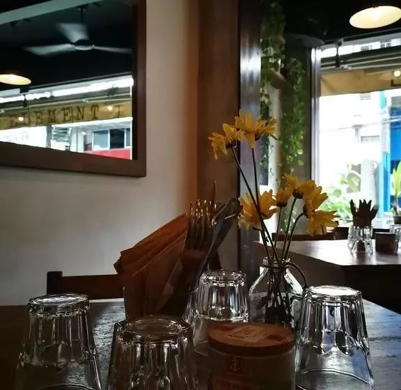 Fotos del hotel Capital O 468 Element Boutique:  12