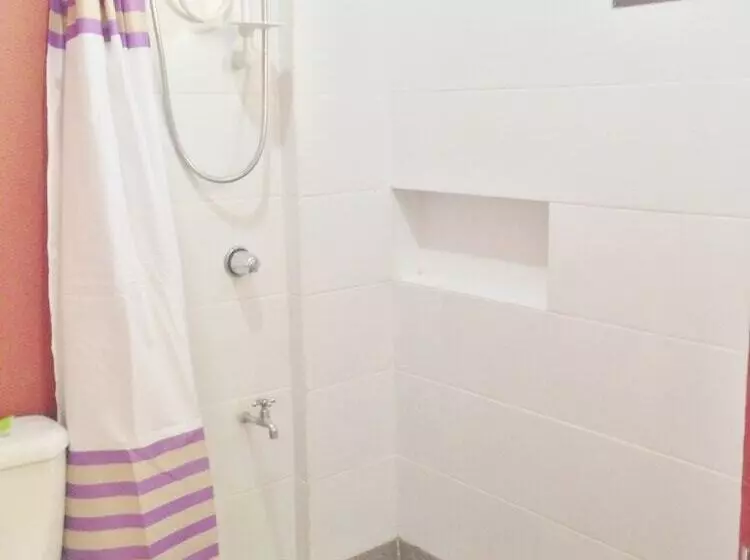 Fotos del hotel Agos Boracay Rooms + Beds:  6