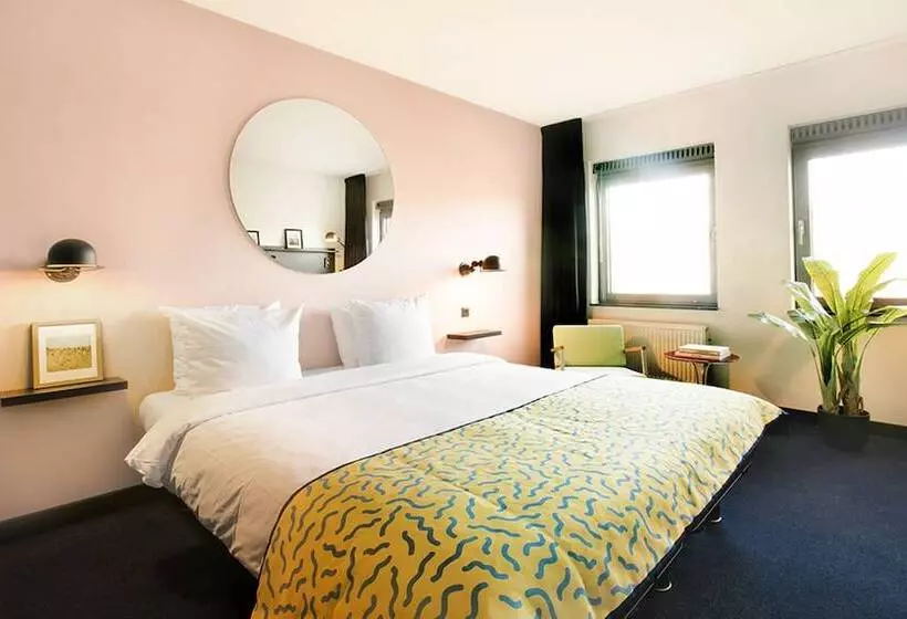 The Dutch Maastricht