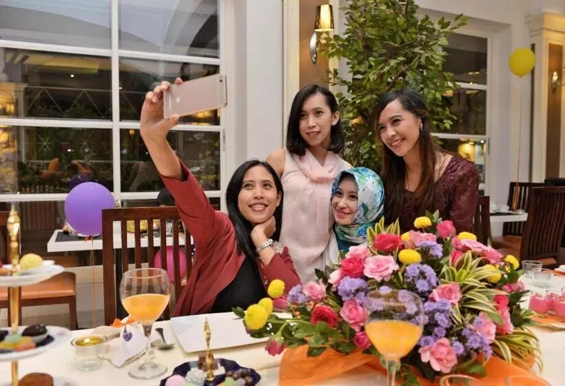 Fotos del hotel Trio Indah 2:  12