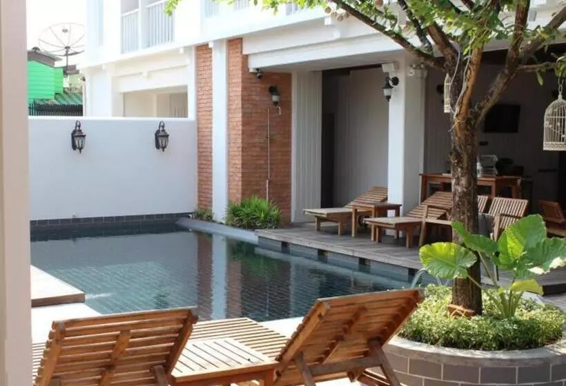 Baan Pimpisa Bangsaray Boutique Residence