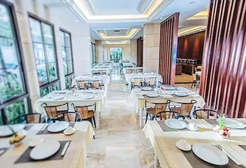 Fotos del hotel March  Pattaya:  20