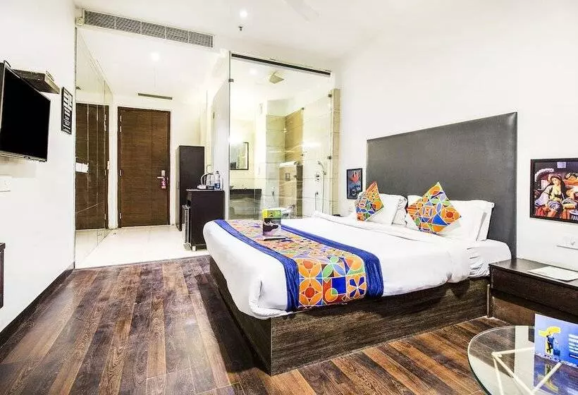 Fotos del hotel Fab Orbion Mall Road:  20